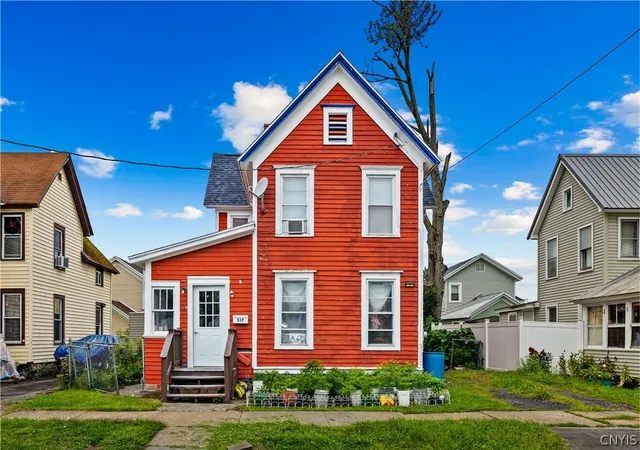 Photo 2 of Single family home for sale at 517 Roberts St, Rome, NY 13440 | MLS# S1714307 | Listing updated on 2026-09-15