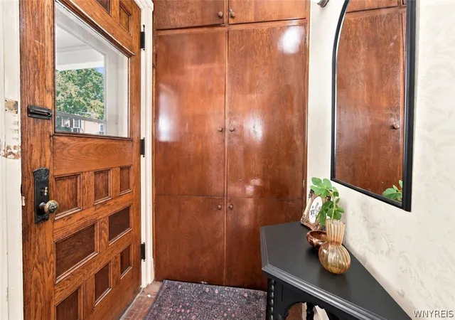 Photo 4 of Single family home for sale at 133 Parkdale Ave, Buffalo, NY 14213 | MLS# B1712676 | Listing updated on 2026-09-15