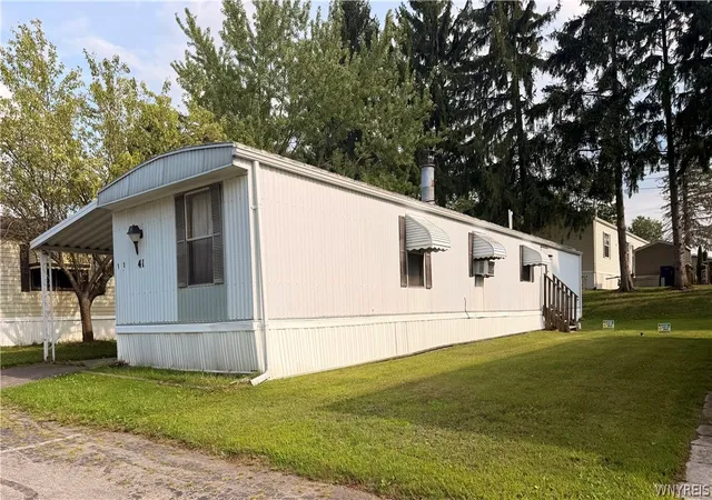 Photo 3 of Manufactured home for sale at 41 Jenny Ct, Buffalo, NY 14225 | MLS# B1707164 | Listing updated on 2026-09-15