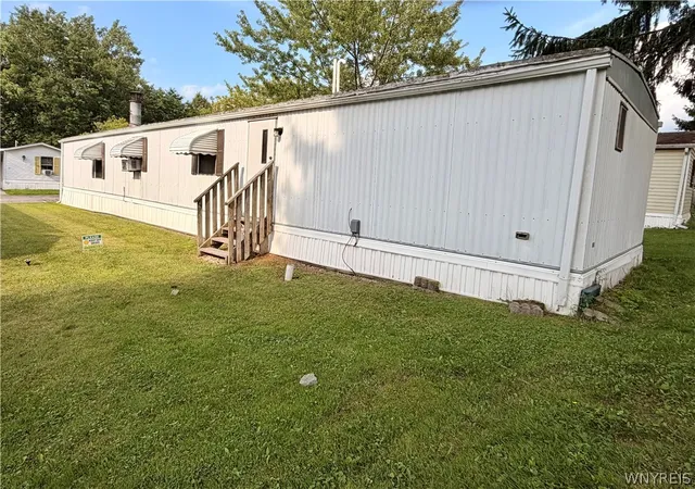 Photo 3 of Manufactured home for sale at 41 Jenny Ct, Buffalo, NY 14225 | MLS# B1707164 | Listing updated on 2026-09-15