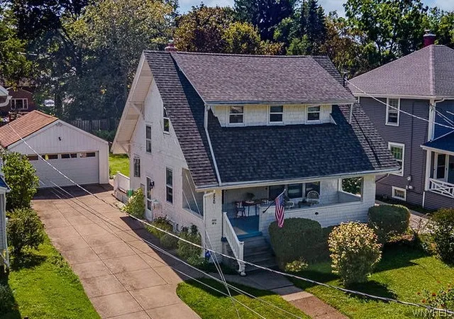 Single family home for sale at 256 Maple Ave, Hamburg, NY 14075 | MLS# B1713118