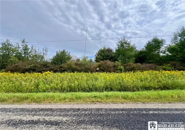 Photo 4 of House for sale at 8393 Kelly Hl Rd, Fredonia, NY 14063 | MLS# R1714465 | Listing updated on 2026-09-16