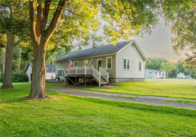 Photo 1 of Single family home for sale at 4914 Shadigee Rd, Newfane, NY 14108 | MLS# B1714418 | Listing updated on 2026-09-16