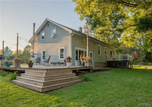 Photo 3 of Single family home for sale at 4914 Shadigee Rd, Newfane, NY 14108 | MLS# B1714418 | Listing updated on 2026-09-16