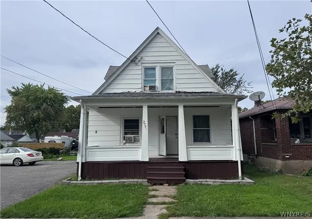 Multi family home for sale at 2758 Falls St, Niagara Falls, NY 14303 | MLS# B1714783
