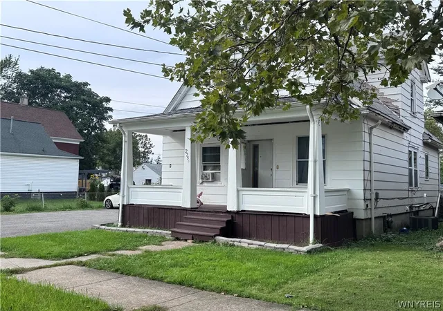 Photo 1 of Multi family home for sale at 2758 Falls St, Niagara Falls, NY 14303 | MLS# B1714783 | Listing updated on 2026-09-15