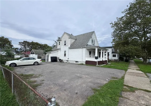 Photo 2 of Multi family home for sale at 2758 Falls St, Niagara Falls, NY 14303 | MLS# B1714783 | Listing updated on 2026-09-15
