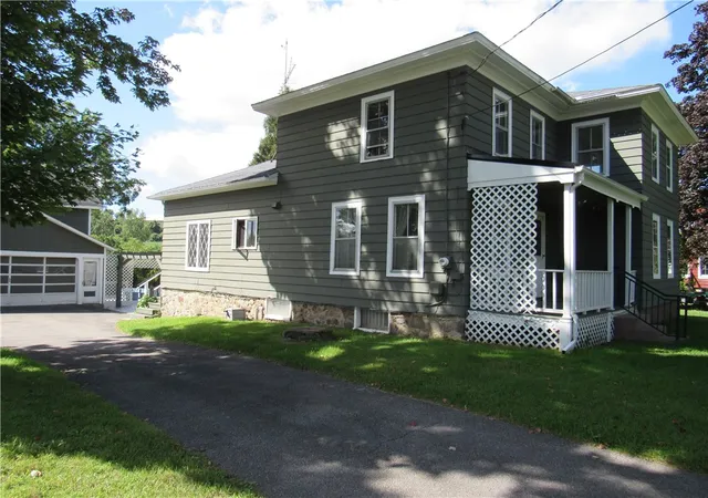 Photo 3 of Single family home for sale at 8284 Limekiln Rd, Lyons, NY 14489 | MLS# R1714567 | Listing updated on 2026-09-16