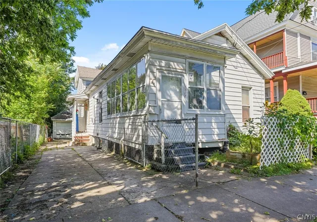 Photo 1 of Multi family home for sale at 1317 Butternut St, Syracuse, NY 13208 | MLS# S1714295 | Listing updated on 2026-09-15