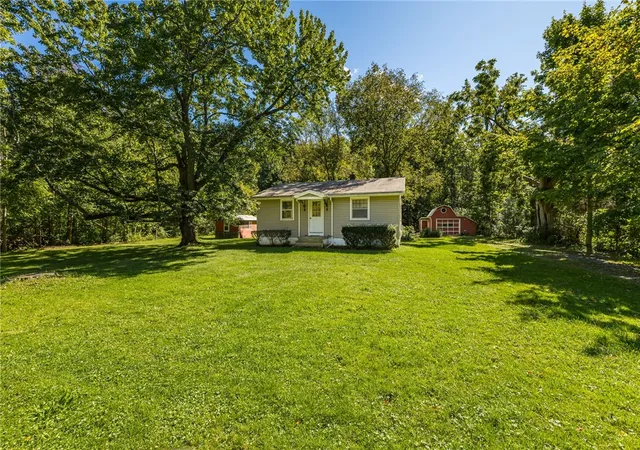 Photo 1 of Single family home for sale at 184 Berg Rd, Ontario, NY 14519 | MLS# R1714805 | Listing updated on 2026-09-15