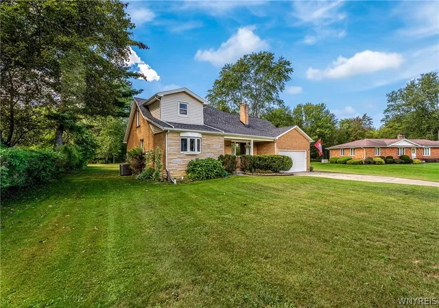 Photo 2 of Single family home for sale at 6438 Engel Dr, Hamburg, NY 14075 | MLS# B1714869 | Listing updated on 2026-09-15