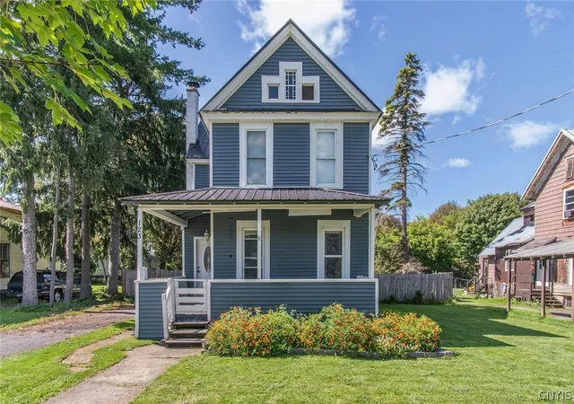 Photo 1 of Single family home for sale at 123 N Pleasant St, Watertown, NY 13601 | MLS# S1714847 | Listing updated on 2026-09-15