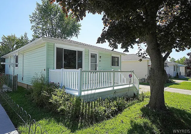 Photo 3 of Single family home for sale at 43 Ruhl Ave, Buffalo, NY 14207 | MLS# B1713678 | Listing updated on 2026-09-16