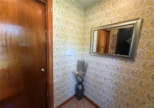 Photo 3 of Single family home for sale at 177 Merritt Ave, Syracuse, NY 13207 | MLS# S1714697 | Listing updated on 2026-09-15
