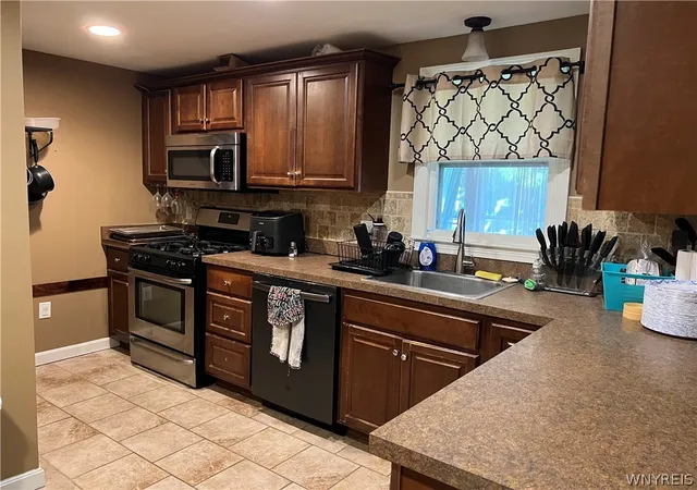 Photo 3 of Single family home for sale at 1505 Colvin Blvd, Buffalo, NY 14223 | MLS# B1714680 | Listing updated on 2026-09-15