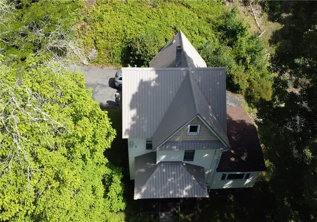 Photo 2 of Single family home for sale at 84 Peas Eddy Rd, Hancock, NY 13783 | MLS# R1714454 | Listing updated on 2026-09-15