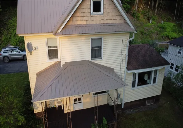 Photo 4 of Single family home for sale at 84 Peas Eddy Rd, Hancock, NY 13783 | MLS# R1714454 | Listing updated on 2026-09-15