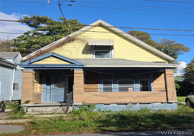 Photo 1 of Single family home for sale at 301 Peach St, Buffalo, NY 14204 | MLS# B1715029 | Listing updated on 2026-09-15