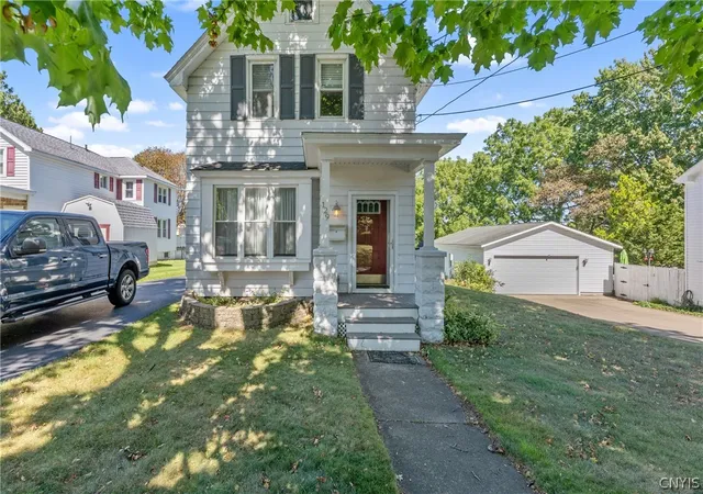 Photo 1 of Single family home for sale at 129 Ellen St, Oswego, NY 13126 | MLS# S1715065 | Listing updated on 2026-09-15