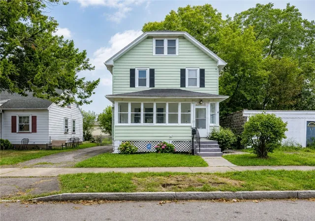 Photo 1 of Single family home for sale at 19 Traver Cir, Rochester, NY 14609 | MLS# R1705815 | Listing updated on 2026-09-15
