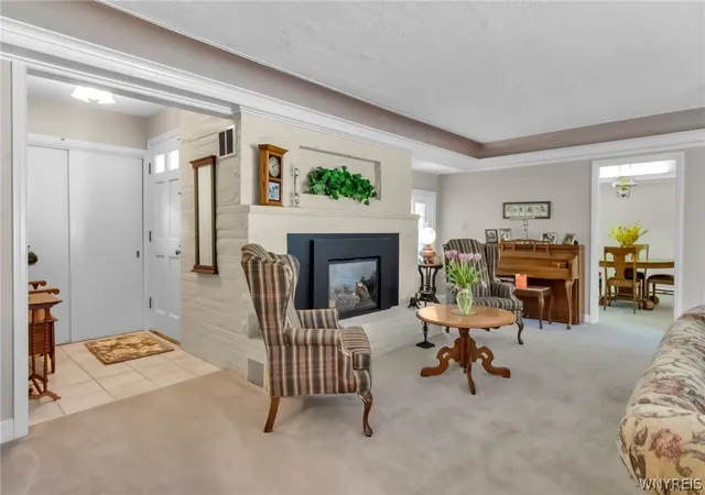 Photo 4 of Single family home for sale at 31 Rosedale Ave, Hamburg, NY 14075 | MLS# B1679791 | Listing updated on 2026-09-15