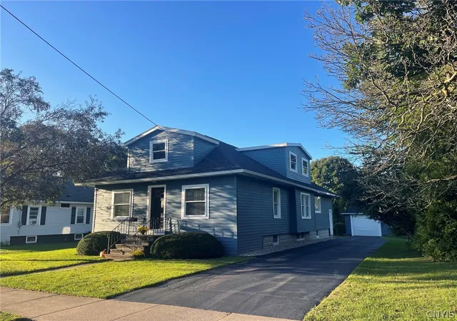 Photo 1 of Single family home for sale at 122 E Noyes Blvd, Sherrill, NY 13461 | MLS# S1714907 | Listing updated on 2026-09-15