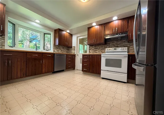 Photo 2 of Single family home for sale at 4385 Locust Ave, Homer, NY 13077 | MLS# S1714796 | Listing updated on 2026-09-17