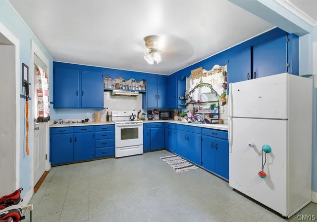 Listing Photo 4 - Condo for sale in building located at 24 Spring St, Phoenix, NY 13101
