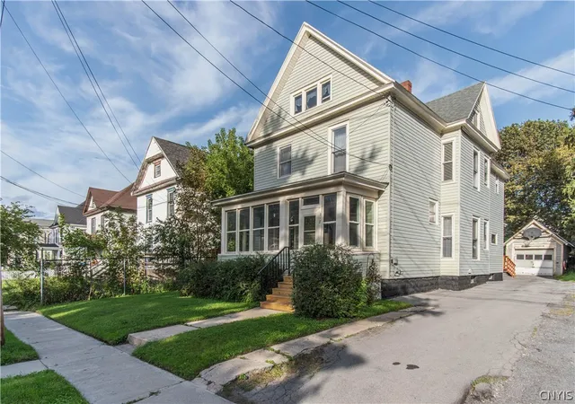 Photo 4 of Single family home for sale at 217 S Hamilton St, Watertown, NY 13601 | MLS# S1714743 | Listing updated on 2026-09-16