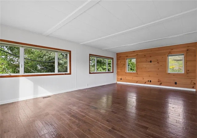 Photo 3 of Manufactured home for sale at 61838 State Hwy 10, Hobart, NY 13788 | MLS# R1715181 | Listing updated on 2026-09-16