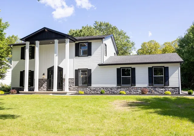 Photo 2 of Single family home for sale at 363 Avalon Dr, Rochester, NY 14618 | MLS# R1715179 | Listing updated on 2026-09-16
