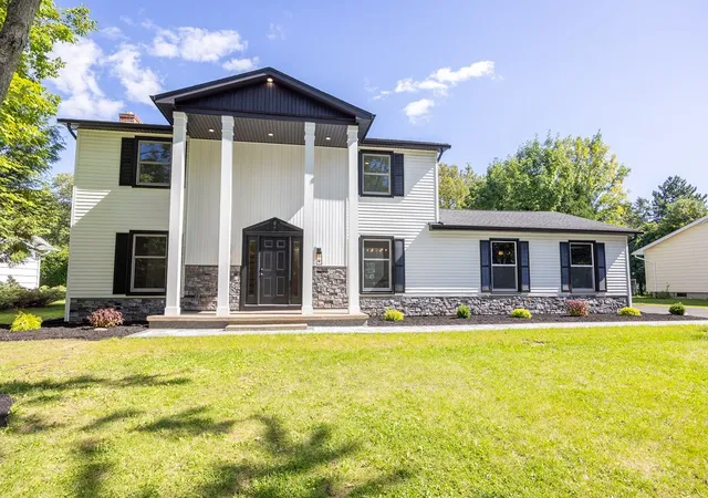 Photo 3 of Single family home for sale at 363 Avalon Dr, Rochester, NY 14618 | MLS# R1715179 | Listing updated on 2026-09-16