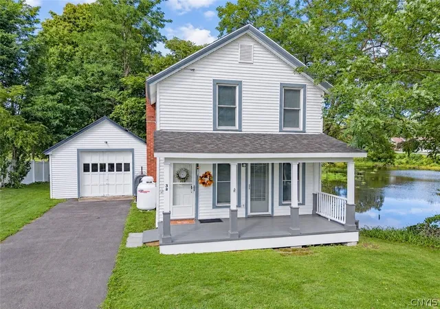 Photo 3 of Single family home for sale at 38 Bridge St, Cleveland, NY 13042 | MLS# S1714439 | Listing updated on 2026-09-22