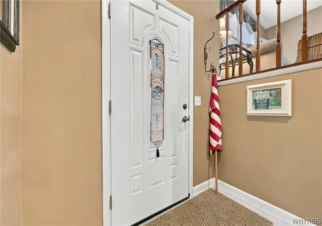 Photo 3 of Single family home for sale at 6593 Royal Pkwy S, Lockport, NY 14094 | MLS# B1715201 | Listing updated on 2026-09-16