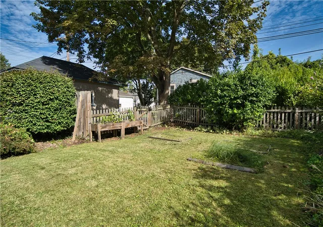 Photo 4 of Single family home for sale at 375 E 2nd Street, Corning, NY 14830 | MLS# R1715075 | Listing updated on 2026-09-16