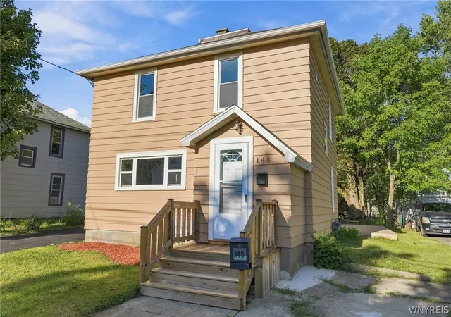 Photo 2 of Single family home for sale at 148 Prospect St, Fredonia, NY 14063 | MLS# B1714862 | Listing updated on 2026-09-16