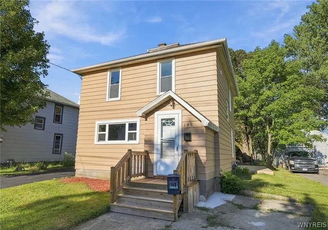 Photo 3 of Single family home for sale at 148 Prospect St, Fredonia, NY 14063 | MLS# B1714862 | Listing updated on 2026-09-16