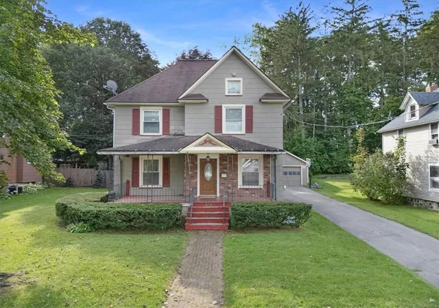 Photo 1 of Single family home for sale at 515 Colton Ave, Newark, NY 14513 | MLS# R1714091 | Listing updated on 2026-09-16