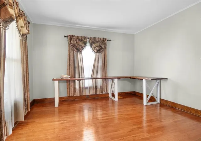 Photo 3 of Single family home for sale at 515 Colton Ave, Newark, NY 14513 | MLS# R1714091 | Listing updated on 2026-09-16