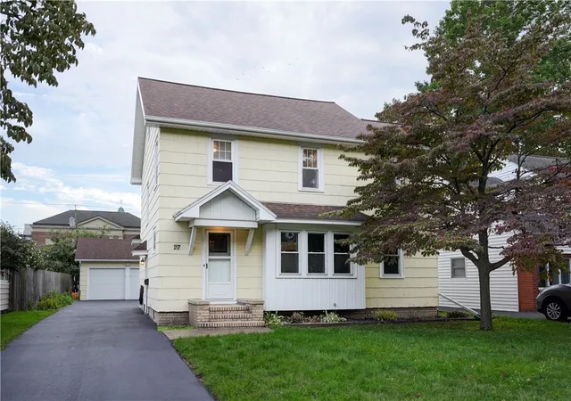Photo 1 of Single family home for sale at 27 Biltmore Dr, Rochester, NY 14617 | MLS# R1714651 | Listing updated on 2026-09-16