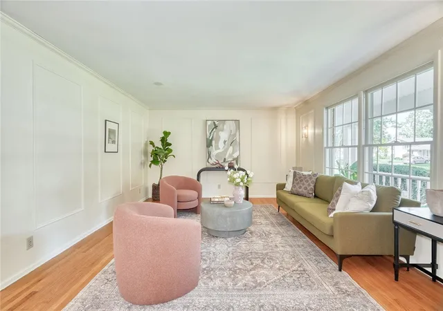 Photo 3 of Single family home for sale at 72 Barnfield Rd, Pittsford, NY 14534 | MLS# R1712915 | Listing updated on 2026-09-16
