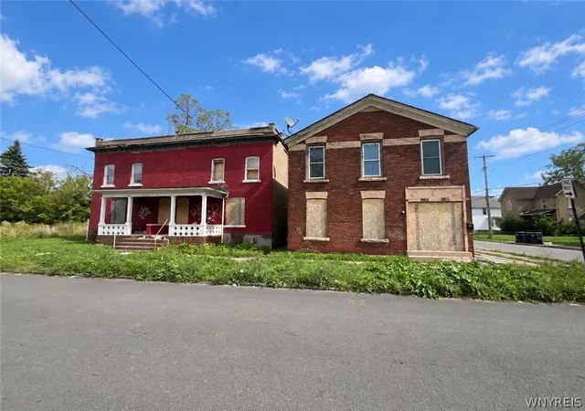 Listing Photo 4 - Condo for sale in building located at 1301 13th St, Niagara Falls, NY 14301
