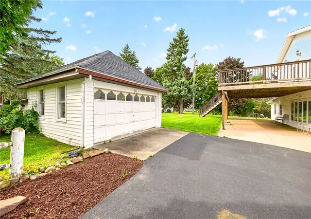 Photo 2 of Single family home for sale at 1355 Middle Rd, Rush, NY 14543 | MLS# R1713064 | Listing updated on 2026-09-16