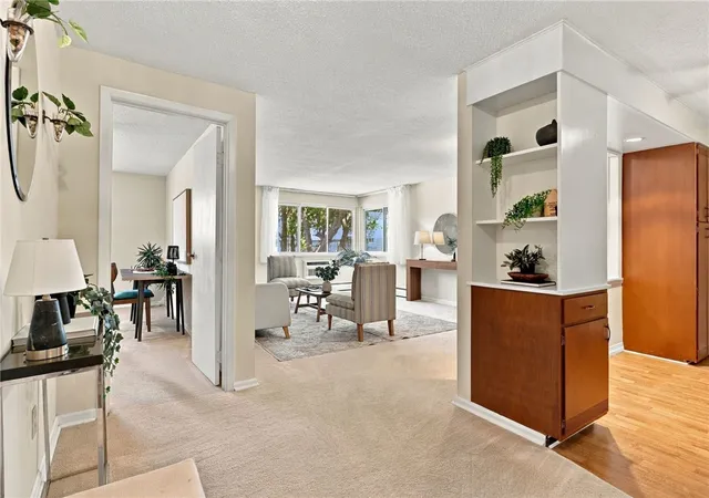 Photo 3 of Condo for sale at 907 Westage At The Harbor, Rochester, NY 14617 | MLS# R1713900 | Listing updated on 2026-09-16