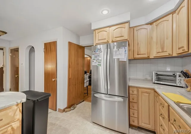 Photo 3 of Single family home for sale at 8254 Buffalo Ave, Niagara Falls, NY 14304 | MLS# B1714671 | Listing updated on 2026-09-16