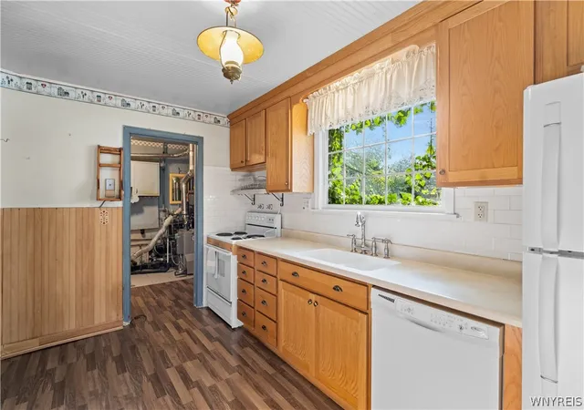 Photo 3 of Single family home for sale at 18 Christa St, Buffalo, NY 14225 | MLS# B1713874 | Listing updated on 2026-09-16