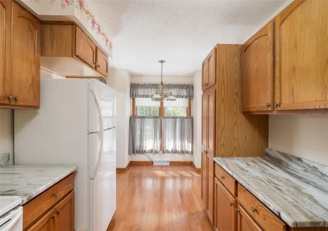 Photo 4 of Single family home for sale at 18 Crk Walk, Buffalo, NY 14227 | MLS# R1715175 | Listing updated on 2026-09-16