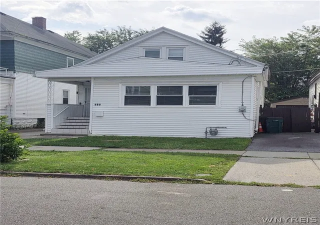 Photo 2 of Single family home for sale at 146 Floss Ave, Buffalo, NY 14215 | MLS# B1715303 | Listing updated on 2026-09-16