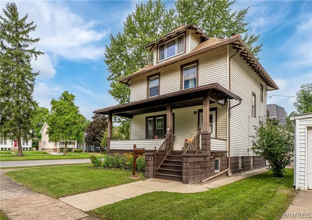 Photo 1 of Single family home for sale at 50 Elmwood Park N, Tonawanda, NY 14150 | MLS# B1716008 | Listing updated on 2026-09-18