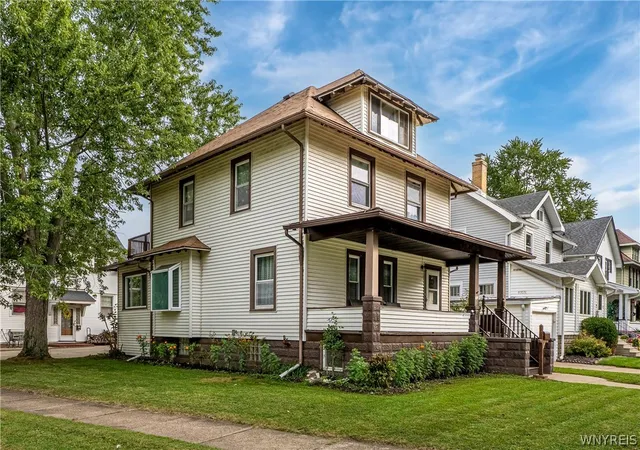 Photo 3 of Single family home for sale at 50 Elmwood Park N, Tonawanda, NY 14150 | MLS# B1716008 | Listing updated on 2026-09-18